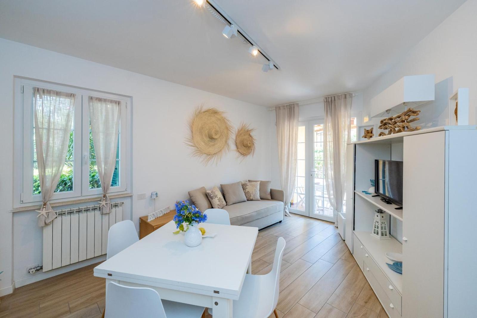 Isabel Beach And Bike Finale Ligure Εξωτερικό φωτογραφία